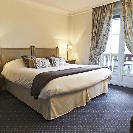 La Clairiere Hotell 3*