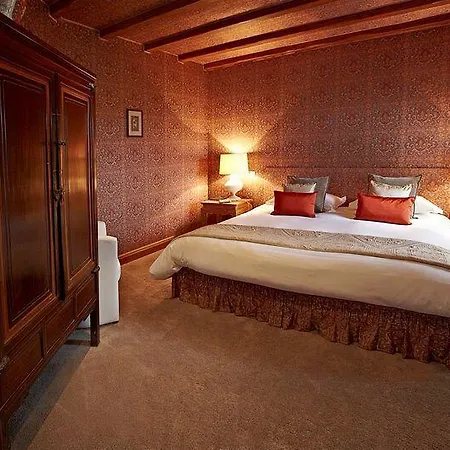 La Clairiere Hotell 3*